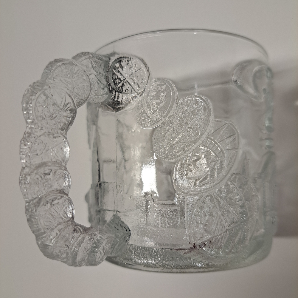 Batman  Forever Two - Face Glass Mug  1995 Mcdonald's. - Picture 5 of 7